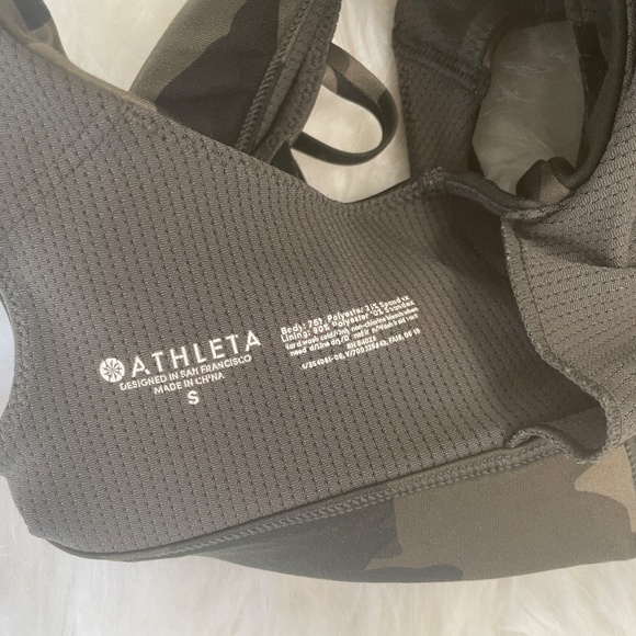 Athleta Green Camo Run Free Sports Bra, Size Small - Picture 6 of 7